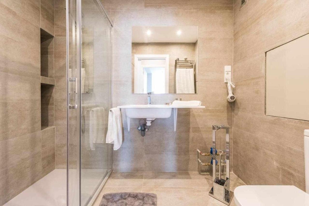 Apartamento lujo princesa gran vía Madrid Exterior foto